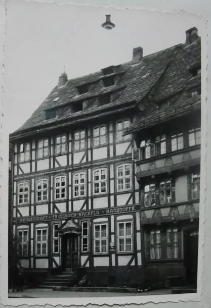 Elternhaus am Markt von Einbeck.jpg